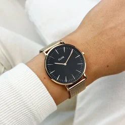 CLUSE Boho Chic^Gift Box Boho Chic Mesh Watch and Strap Rose Gold Colour